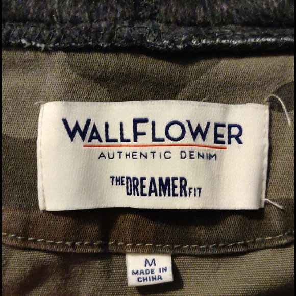 Camo and grey, zipup /button up jacket - Picture 2 of 2